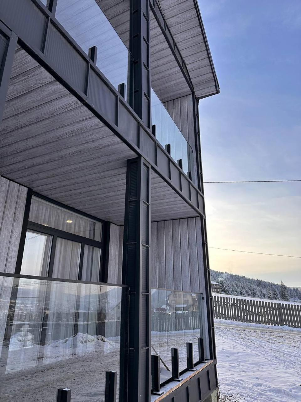 Park House Lejlighed Palyanytsya Eksteriør billede